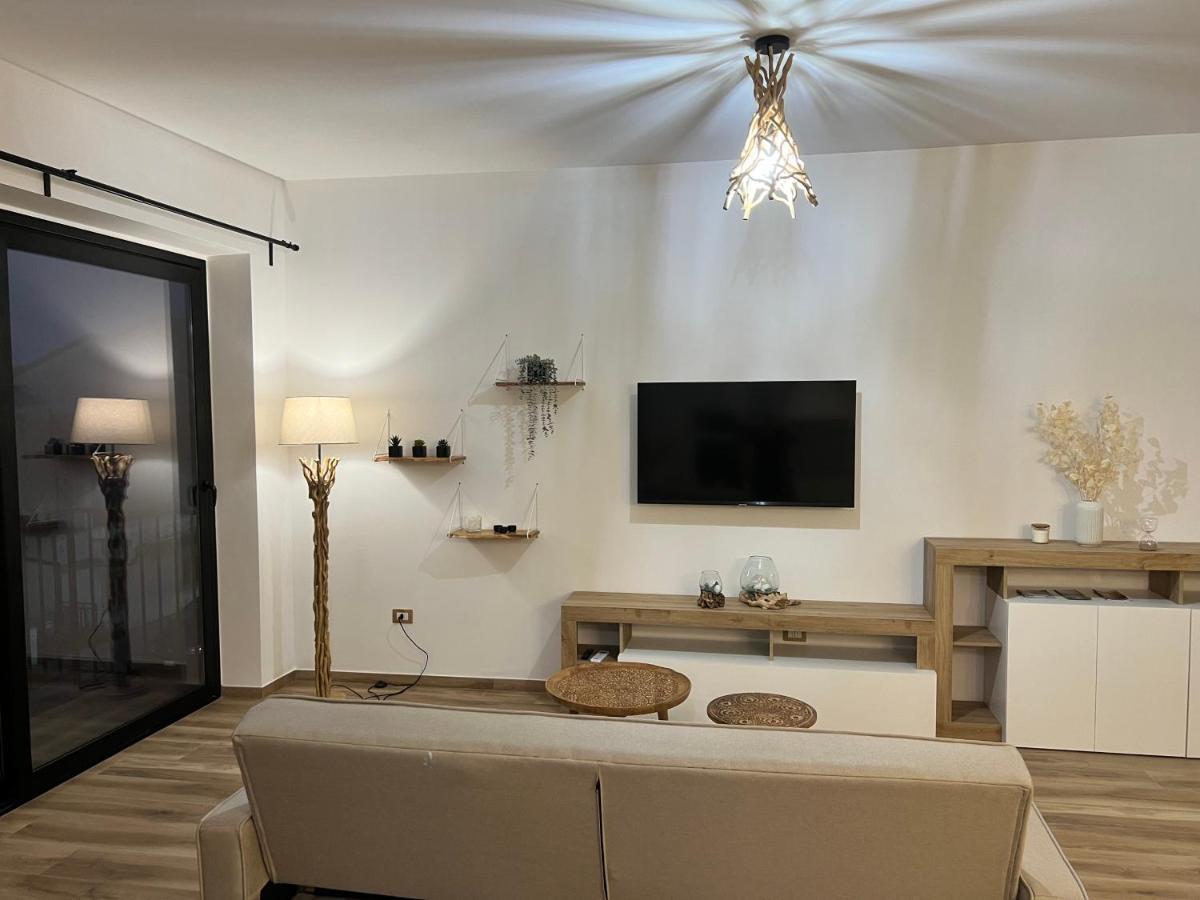 Al Vicolo Stretto Apartment บรังกาเลโอเน มารีนา ภายนอก รูปภาพ