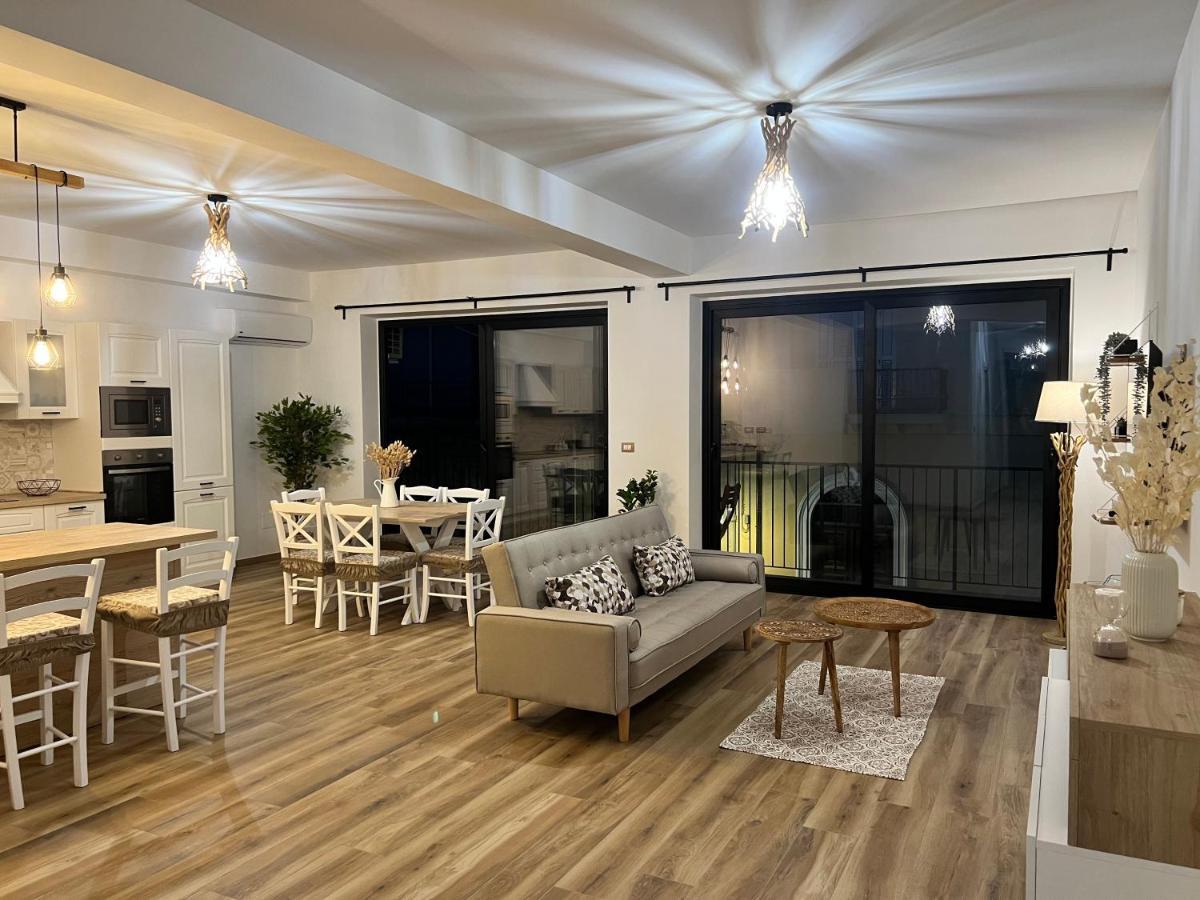 Al Vicolo Stretto Apartment บรังกาเลโอเน มารีนา ภายนอก รูปภาพ