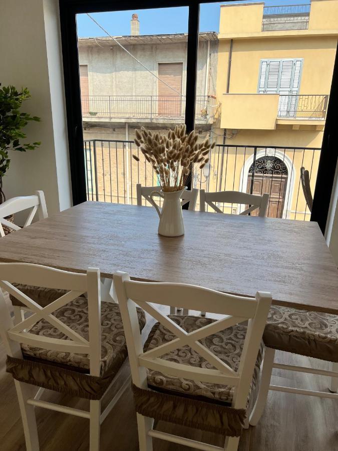 Al Vicolo Stretto Apartment บรังกาเลโอเน มารีนา ภายนอก รูปภาพ