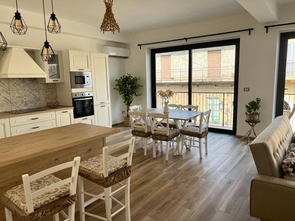Al Vicolo Stretto Apartment บรังกาเลโอเน มารีนา ภายนอก รูปภาพ