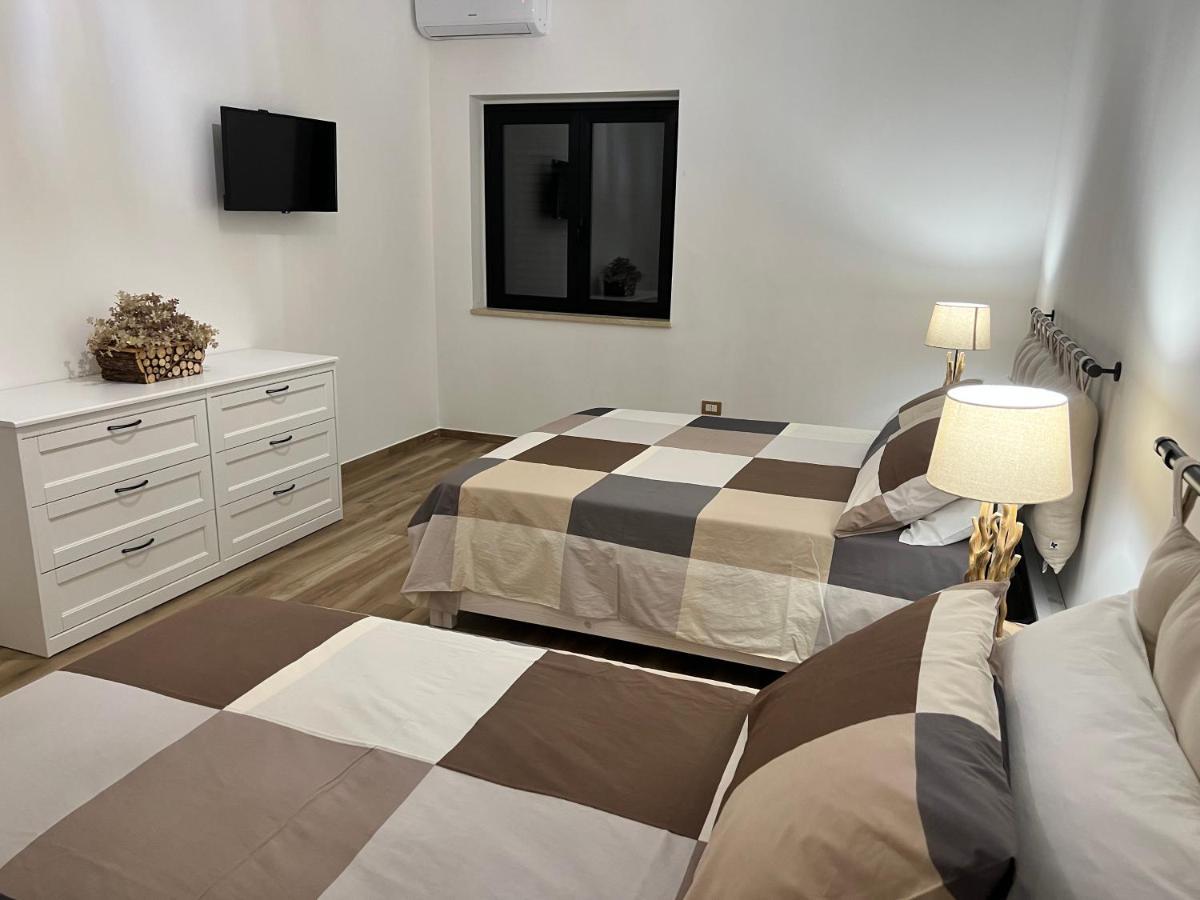 Al Vicolo Stretto Apartment บรังกาเลโอเน มารีนา ภายนอก รูปภาพ