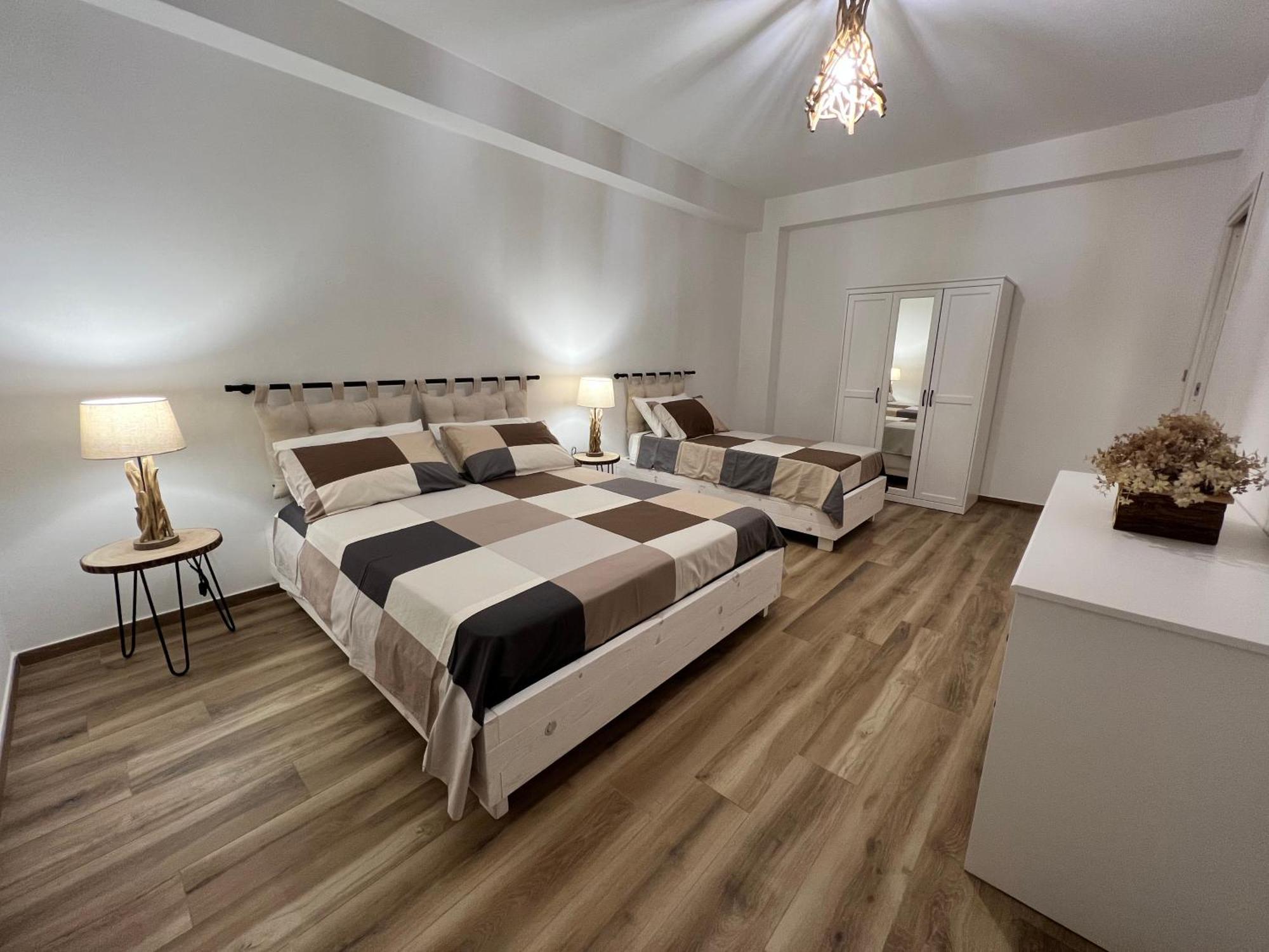 Al Vicolo Stretto Apartment บรังกาเลโอเน มารีนา ภายนอก รูปภาพ